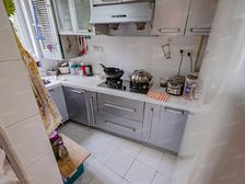 静安南京西路板块+精致两房+看小区花园+业主诚意出售