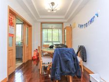 花园洋房,全明户型推窗见景,平层仅一席,可随时看房