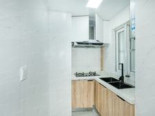 精装买进价高省税高区采光好,