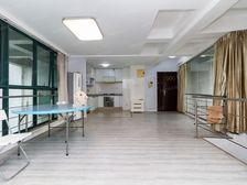 傲踞城市H心,坐拥无O敌景观俯瞰城市繁华与河滨美景