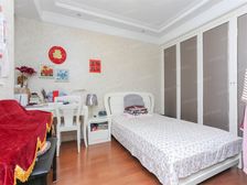 2013年次新房龙阳路交通枢纽开发商精装修交付人车分流