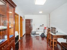 04年小区环境好,总价低、近地铁,得房高,区域无竞品