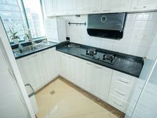 高区楼层看陆家嘴三件套2+1户型业主诚意出售带车位