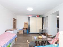 三年前装修全明户型光照好南北东西通风看房随时啊