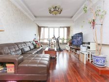 电梯住宅大面积舒适居住看房方便业主诚意出售。