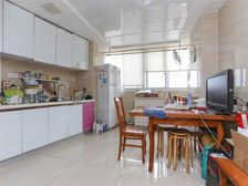 电梯住宅大面积舒适居住看房方便业主诚意出售。