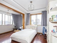 满5惟一精装修拎包入住业主急售保养很好