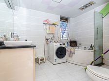 满5惟一精装修拎包入住业主急售保养很好