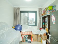 新天地旁、全明户型、新装修、可直接入住、随时看房