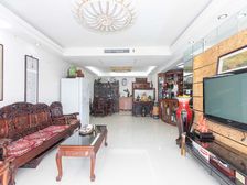 07年品质小区,高区,边套全明视野好,业主很诚意!