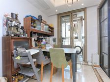 古北通透户型带有双车位,电梯高区交通便利五轨交汇