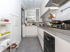 汇龙出7.5米横厅,两房朝南,北看小区绿化,南北阳台