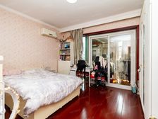 顶楼复式一梯一户,内环内人车分流,高区自带大露台