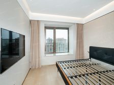 凤凰层:视野与采光;通风与隔热;次顶楼买进价高