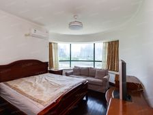 本月必卖,正看苏州河景观,地铁下楼,景色秀美。