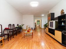 不靠马路,楼下有地下车库,一梯两户小高层-楼间距宽