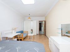 马当路地铁,全天采光,94年,楼道干净,精装修租7300