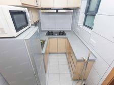 马当路地铁,全天采光,94年,楼道干净,精装修租7300