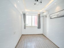 电梯四房,全明双卫,满五税少,三世同堂