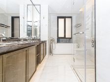 必卖房源+没住人了+总价强有竞争力+区域哄抢+车位