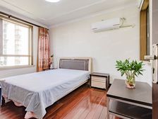 五年出一套,小区仅30套,朝东俯瞰百年上海滩