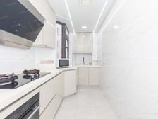 业主新装修拎包入住,诚意度高东边套高区采光通风俱佳