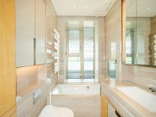 老卢湾滨江生活区2018年次新房出门即地铁