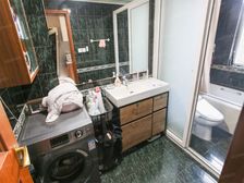 2000年商品房小区,房东诚意出售,内环低总价。