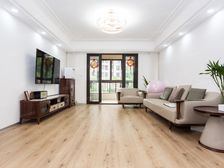 新上房源,品质小区,附带地下产权车位,飞机全明户型