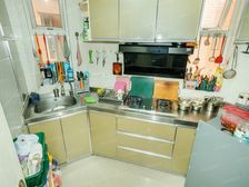 外滩黄浦江电梯3房9月急卖仅888万