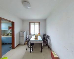 热力公司宿舍 2室1厅62.99m2满五年