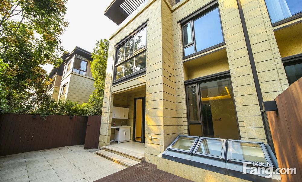 万科溪望 新上好房 诚心出售 看房方便,杭州余杭未来科技城万科溪望